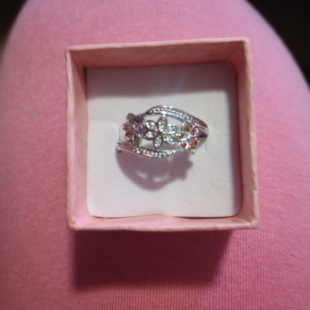 .925 sterling silver ring size 8